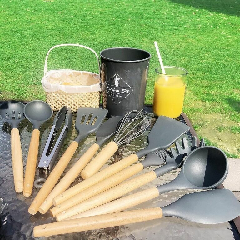 Ensemble ustensiles de cuisine