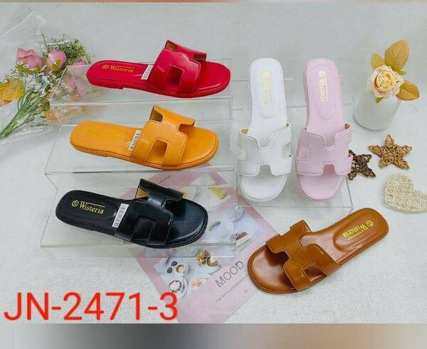 Ladies slippers