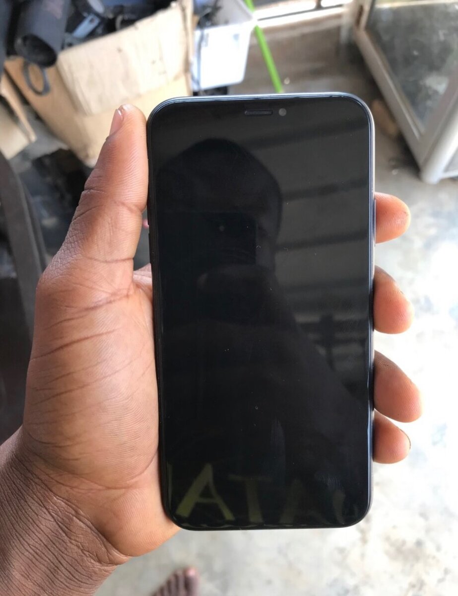 ROGGER IPHONES