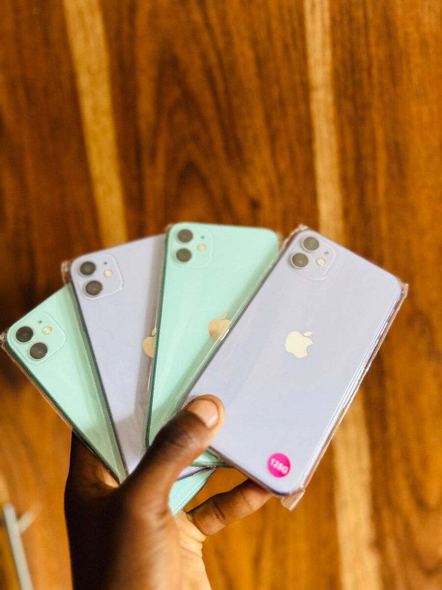 IPHONES 11