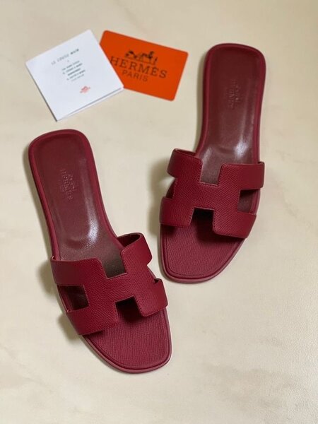 Ladies slippers