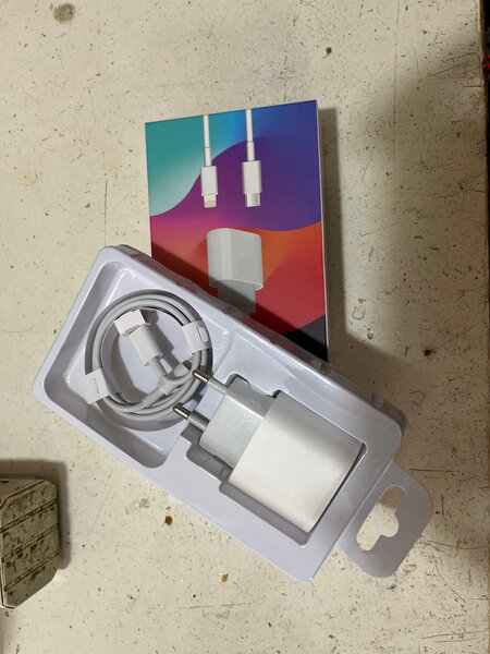 Chargeur iPhone