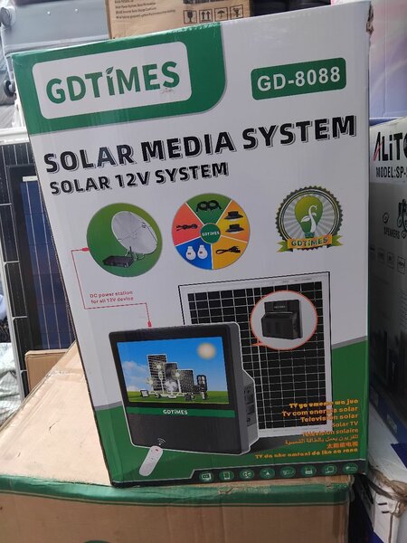 Tv solaire rechargeable 10"