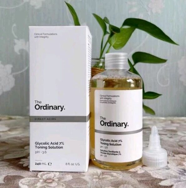 Ordinary glycolic acid 7% toning solution