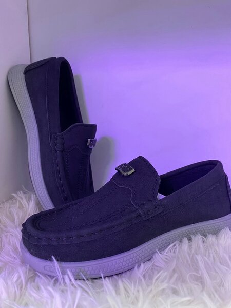Boys shoes