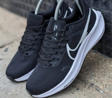 ladies sneakers