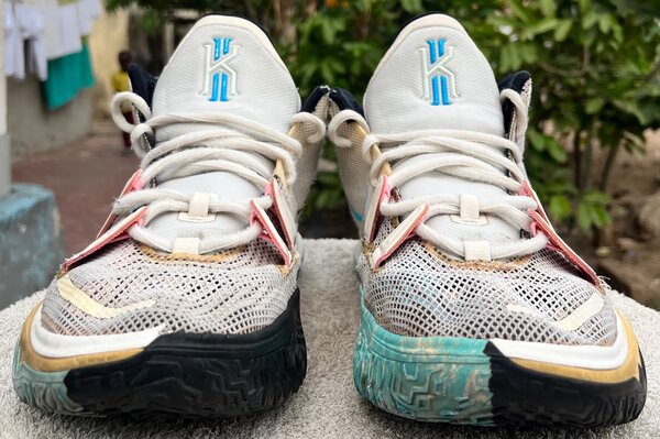*Nike Kyrie 7 EP 'Pale Ivory'