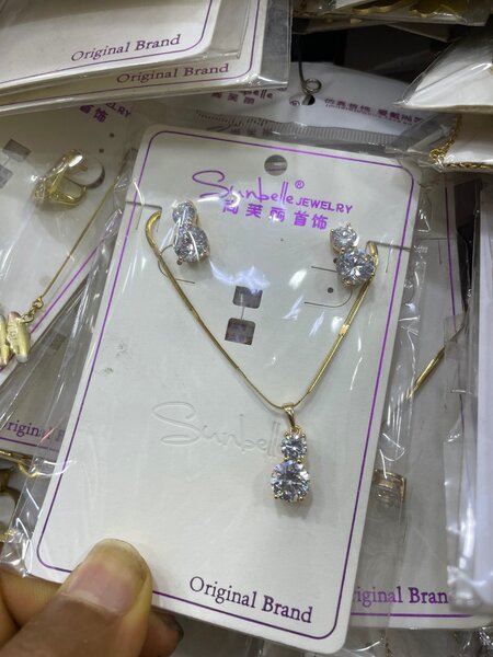 Jewelry necklace