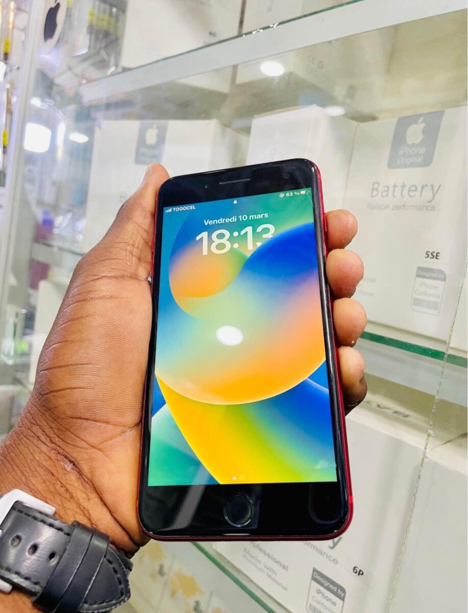 IPHONE 8+ 64Gig