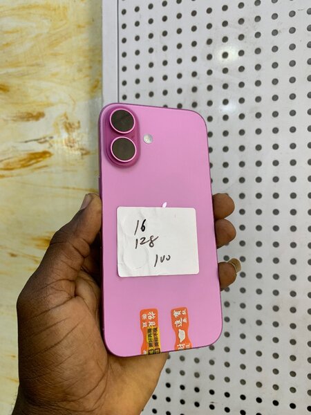 iPhone 16