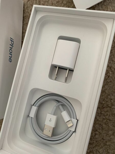 IPhone charger and type-c to type-c