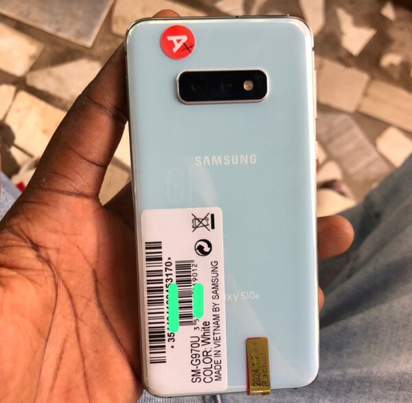 SAMSUNG GALAXIE S10e 5G