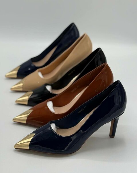 Ladies shoes
