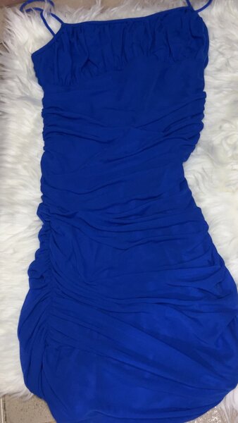 Robe courte élégante femmes