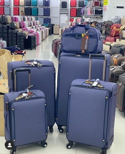 Traveling Bag