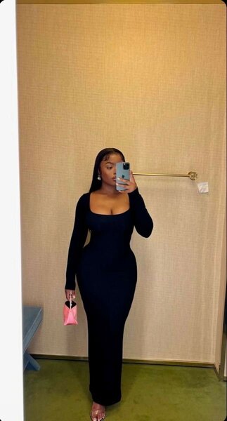 Longue robe plaquer