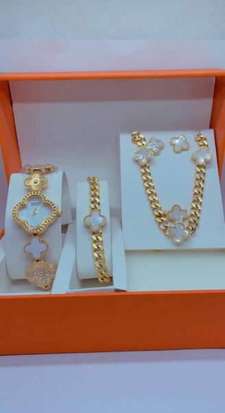 3 set cosmetic jewellry