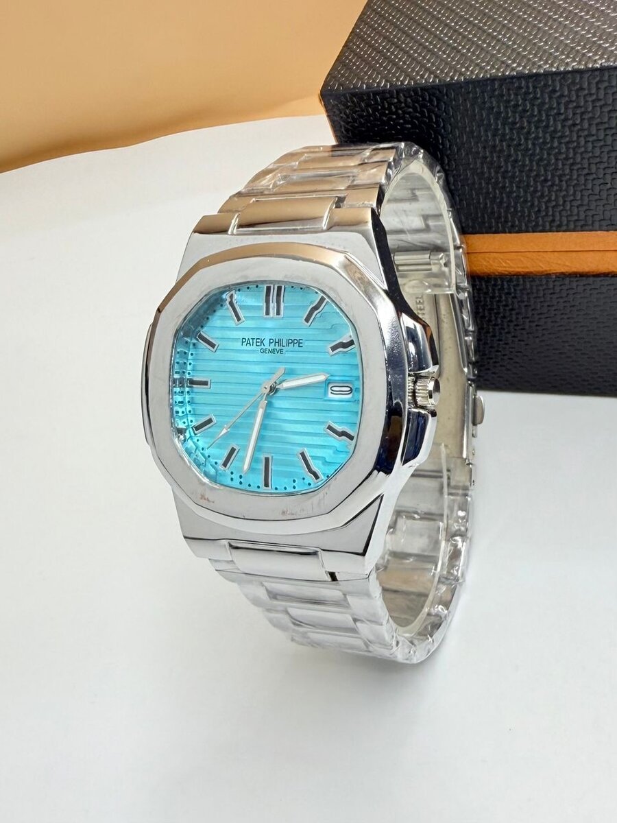 Montre en acier
