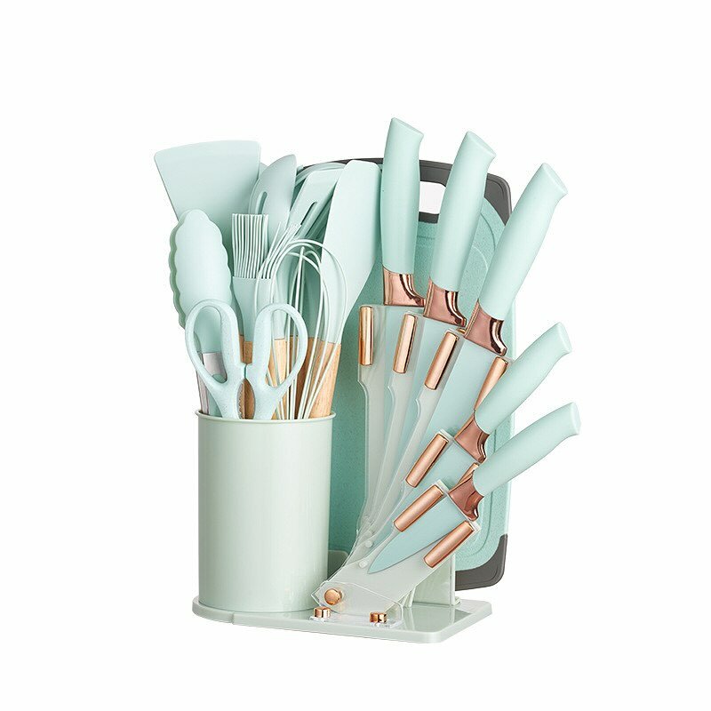 19 pieces set comes with silicon laddles, knives, chopping boards and laddle holder available as seen.