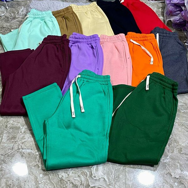 SWEATPANTS