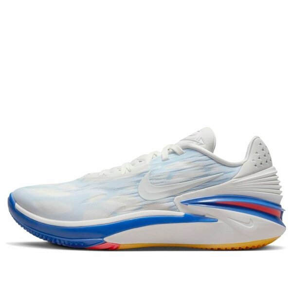 Chaussures de sport blanches modernes