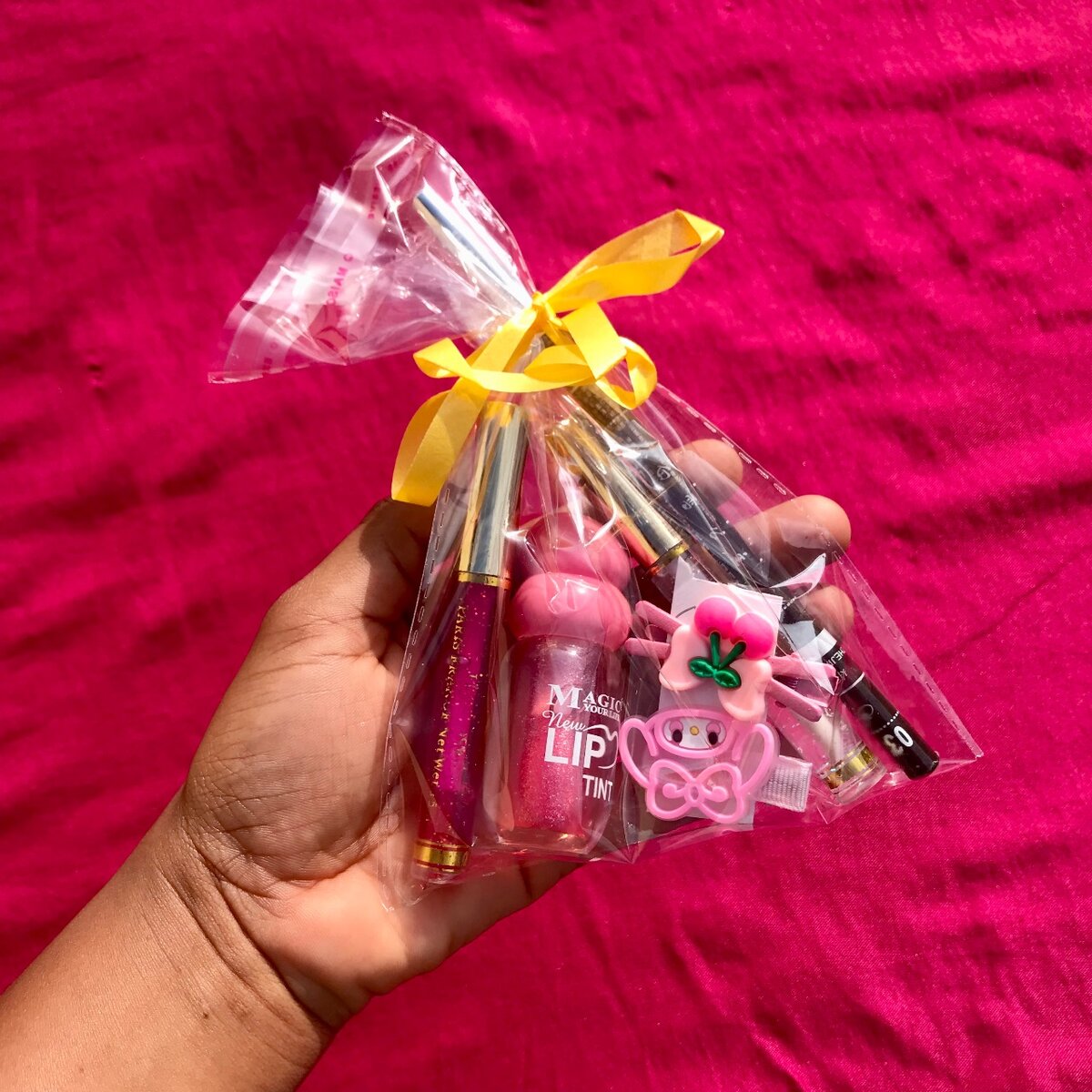 Kit Gloss