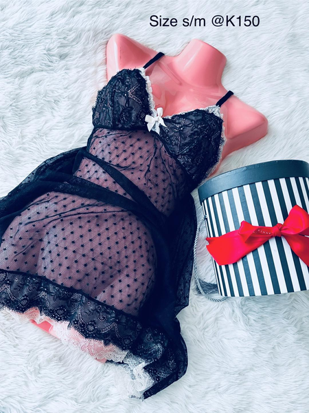 Lingerie noir