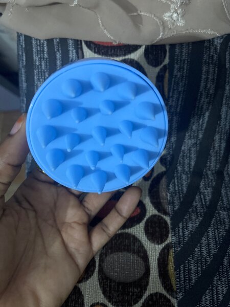 Brosse Massante Cuir Chevelu