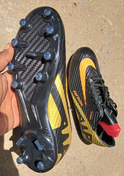 Soccer boots