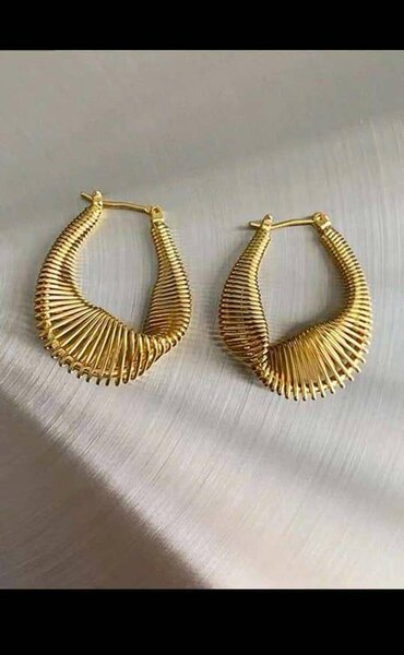 Boucle d'oreille