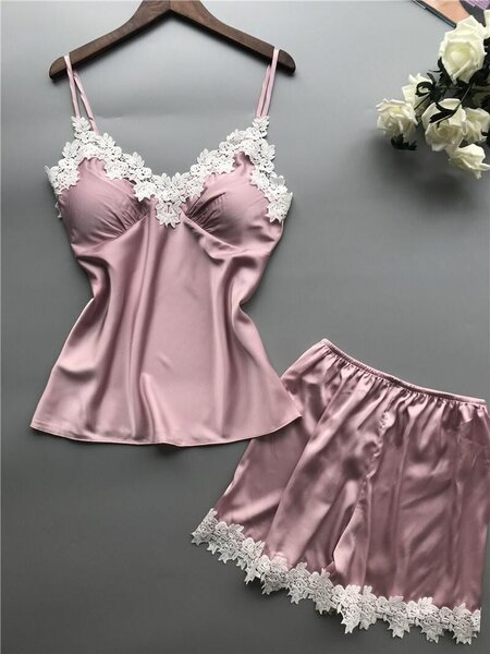 Ensemble Pyjama Satin Dentelle