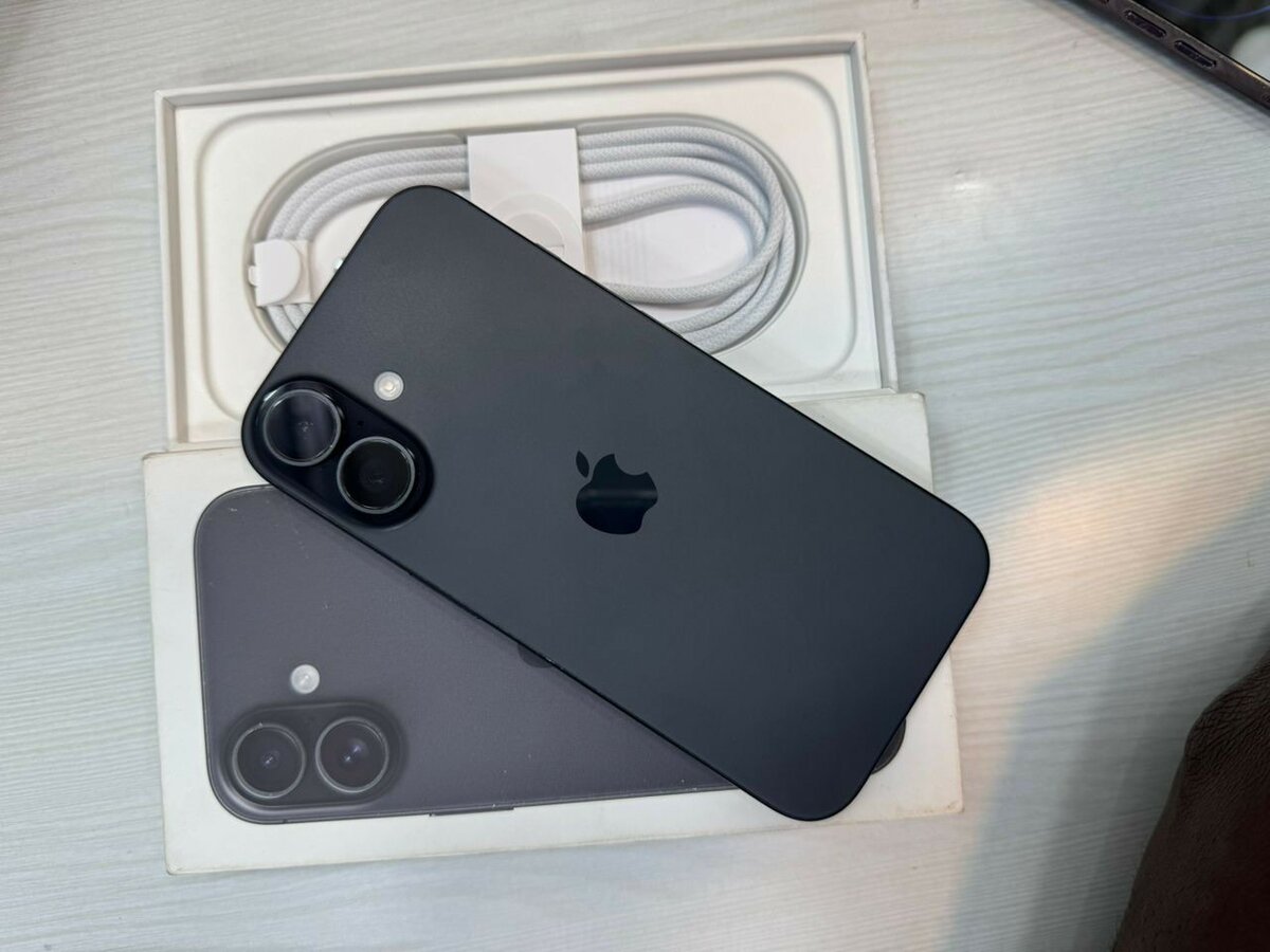 iPhone 15