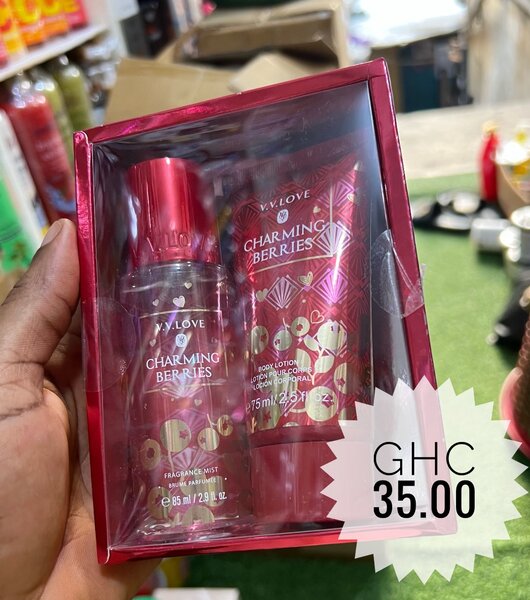 Charming berries  perfume