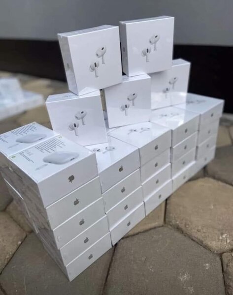 AirPods