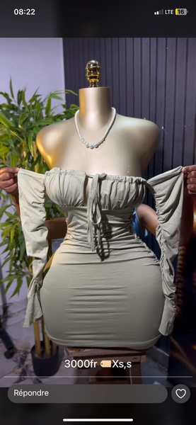 Robe moulante élégante femme