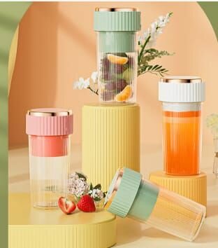 Mini Fruit Blender