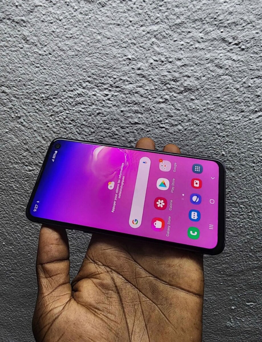 Samsung S10e