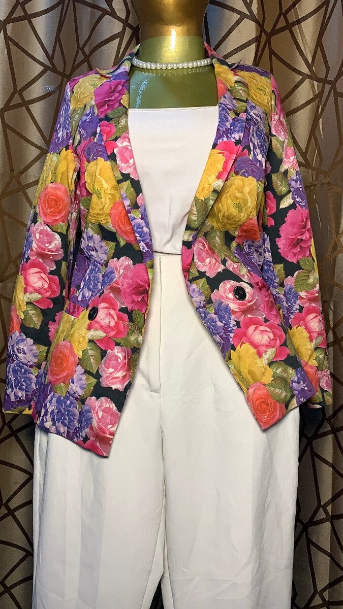 Blazer fleuri et pantalon