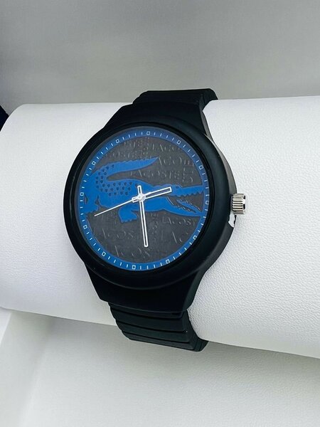 Montre Lacoste