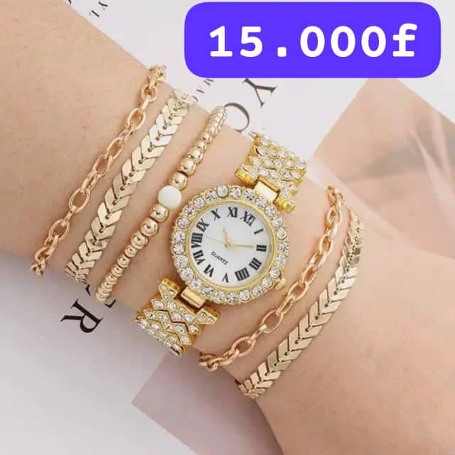 Montre femme  en couleur dorée