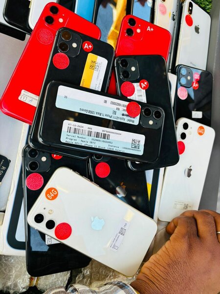 iPhone 11