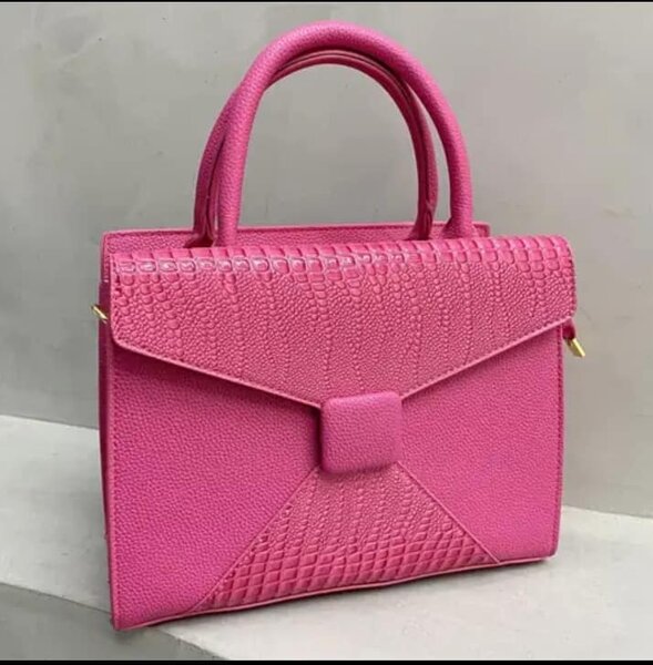 Sac à main pour femme élégant et de haute qualité