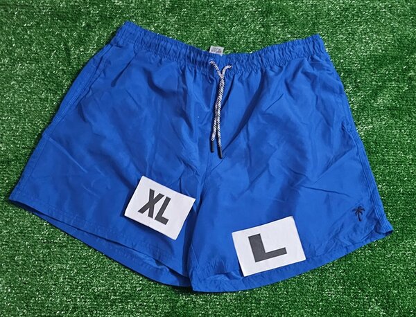 Short bleu