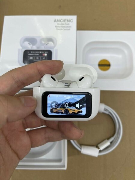 iPhone AirPods