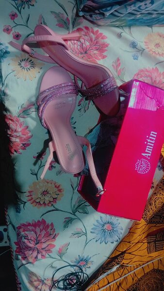 Ladies heel