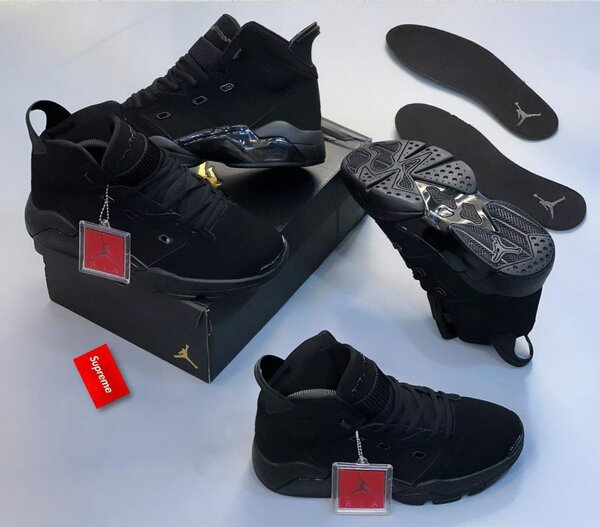 AIR JORDAN SNEAKER