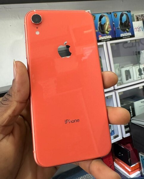 iPhone XR