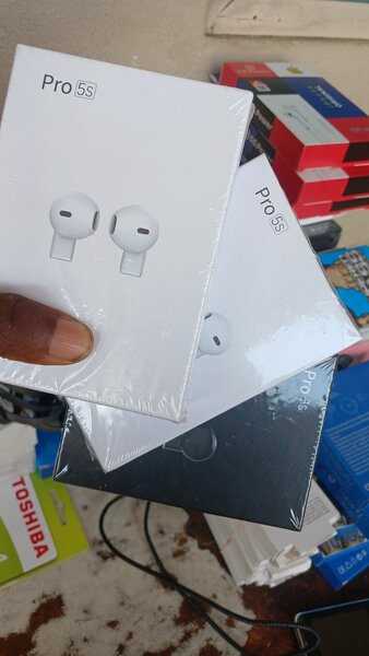 Pro 5S Earbud