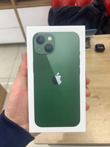 iPhone 13