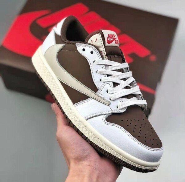 Nike travis scott